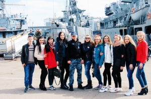 Прилуцькі артисти із концертною програмою на ракетному катері &laquo;Прилуки&raquo;